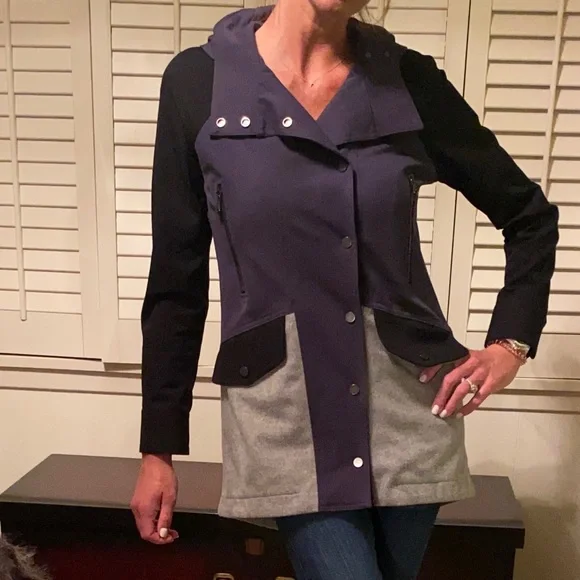 Veronica Beard wool and cashmere hooded jacket/coat - Picture 1 of 12